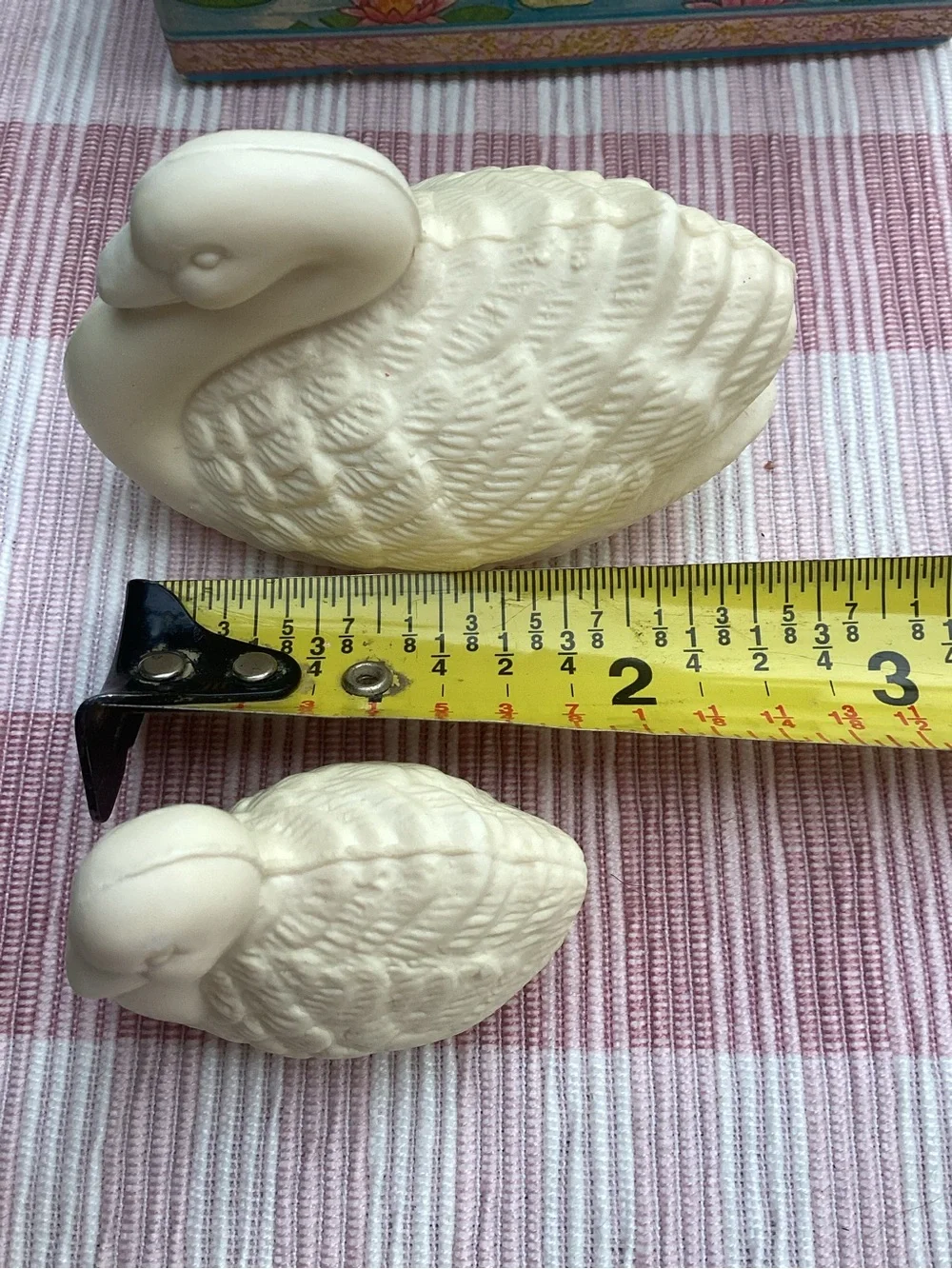 Avon Tender Love Swan Soap Set with Original Illustrated Box 1970s